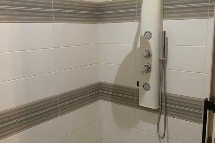Room 30 of 46