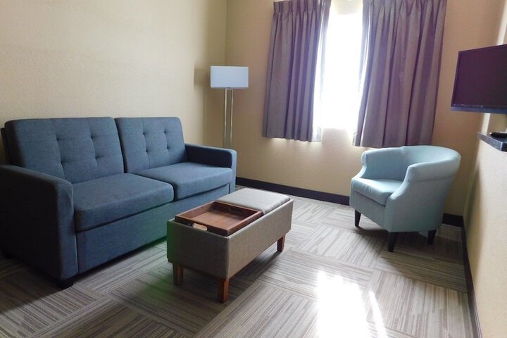 Room 14 of 36