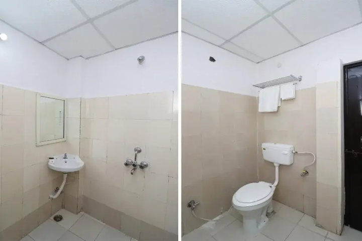 Room 8 of 15