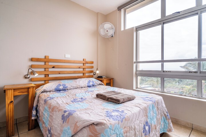 Room 13 of 223