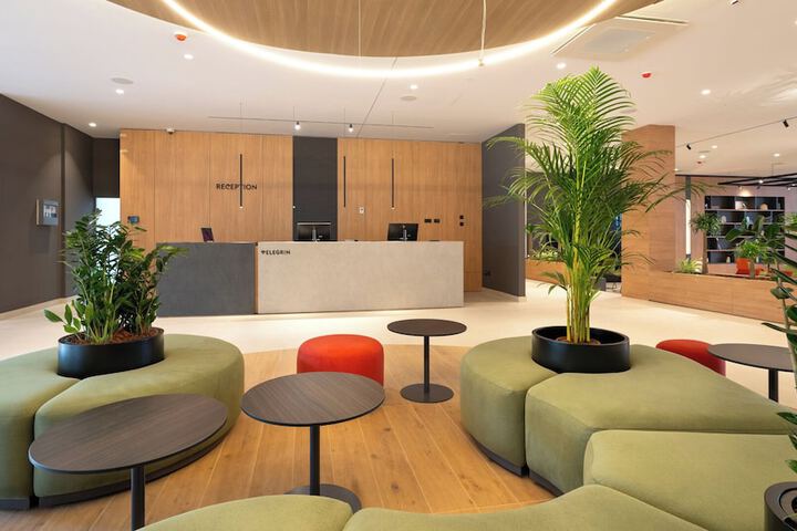Entrance & Lobby