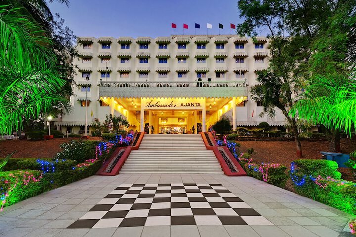 Hotel 103 of 112