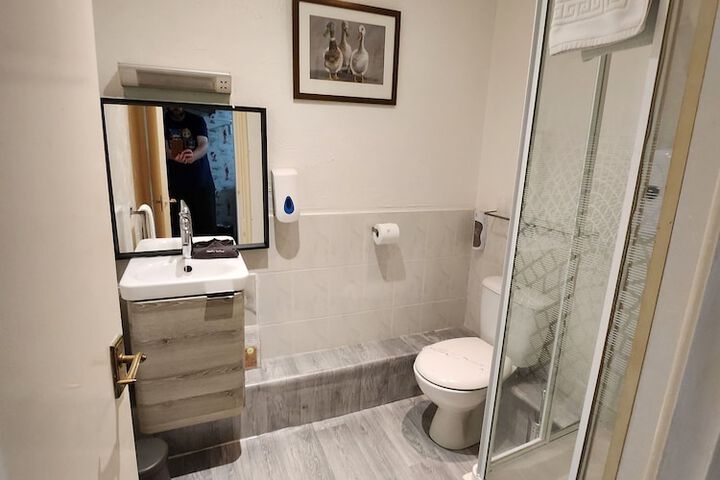 Room 44 of 49