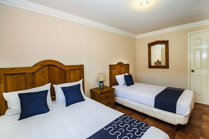 Room 12 of 36