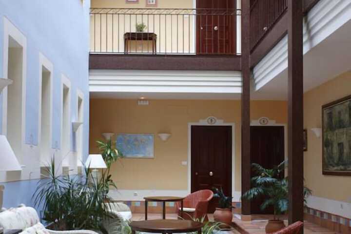 Room 21 of 46