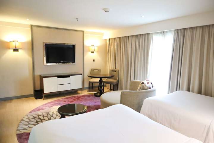 Room 7 of 79