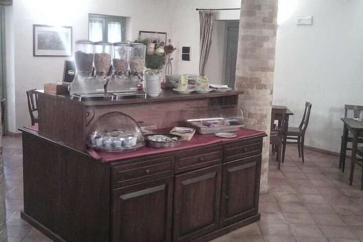 Breakfast/Coffee Service 13 of 21