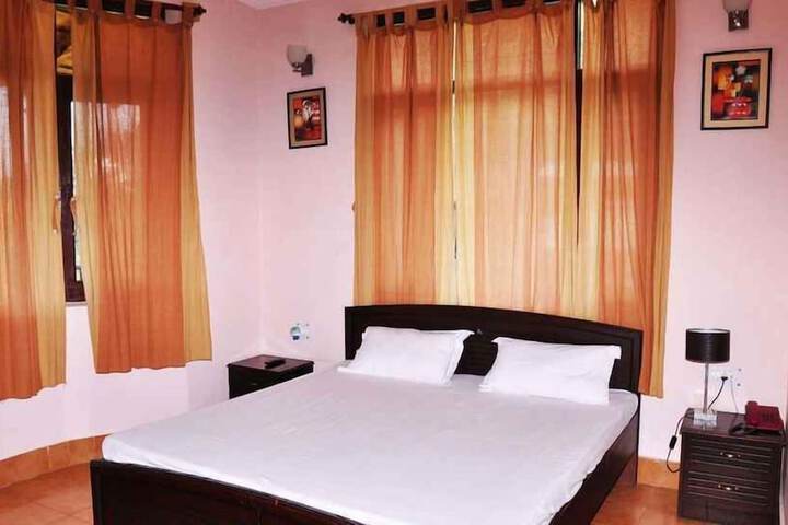 Room 2 of 12