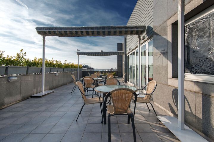 Terrace/Patio 36 of 38