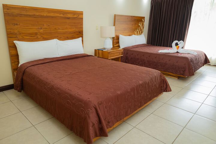 Room 4 of 38