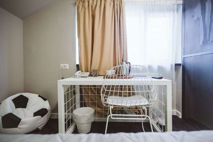 Room 15 of 41