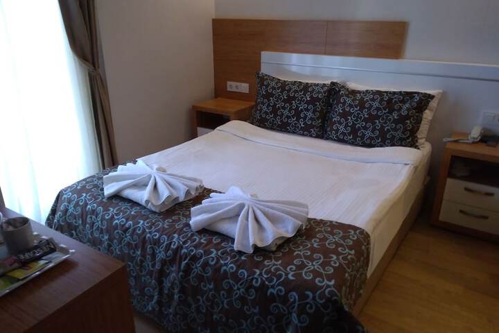 Room 6 of 123