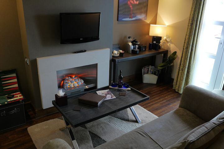 Room 45 of 95