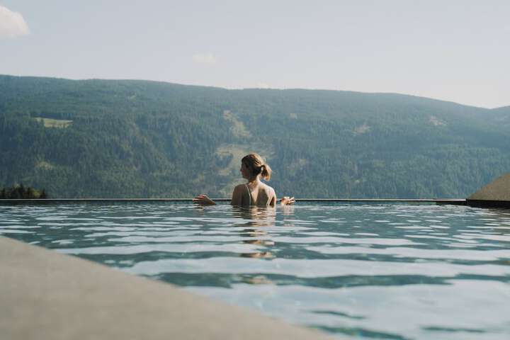 Pool 72 of 130