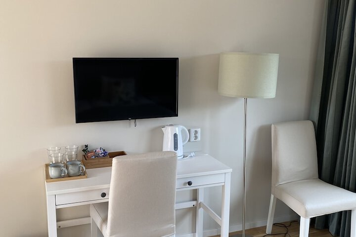 Room 4 of 26