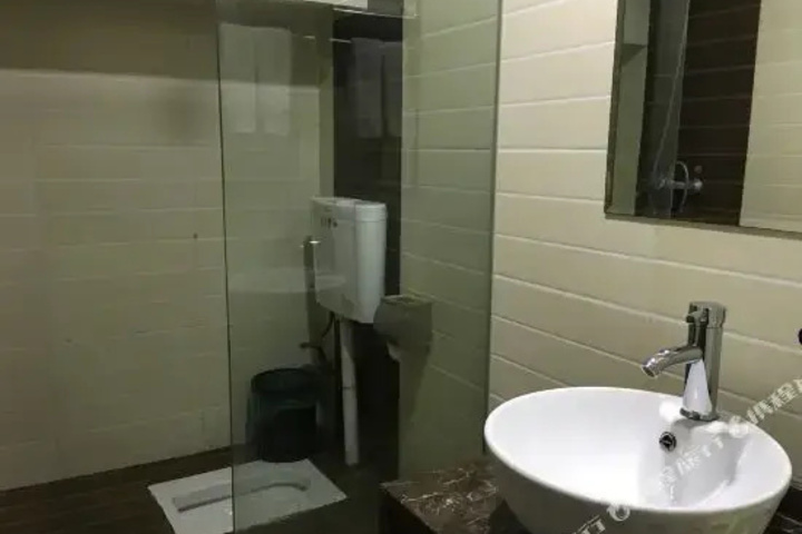 1018 Express Hotel