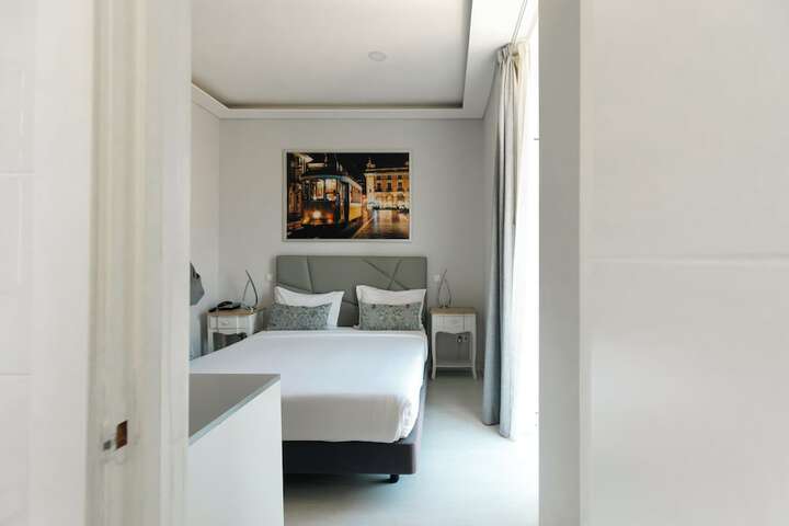 Room 20 of 49