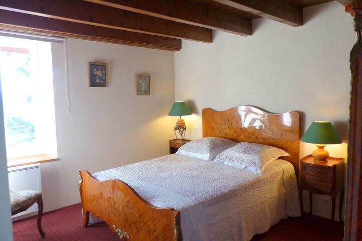 Room 4 of 52