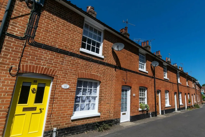 Comfortable Holiday Home With Open Fireplace and Private Garden Near the Centre of Woodbridge