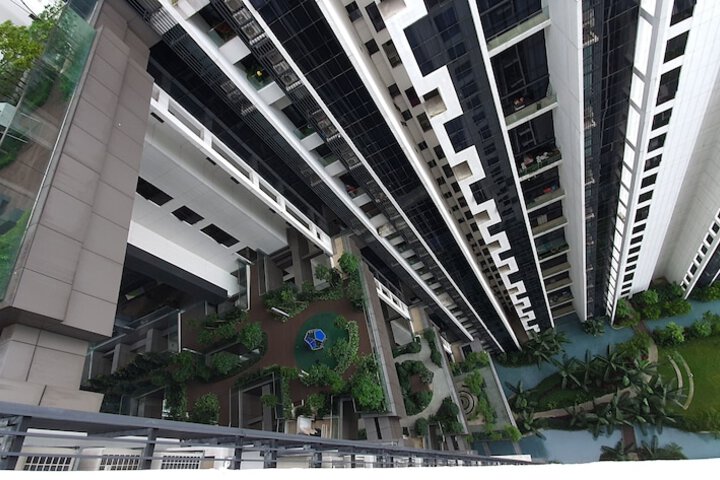 Hotel Exterior 225 of 226
