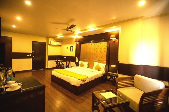 Room 6 of 48