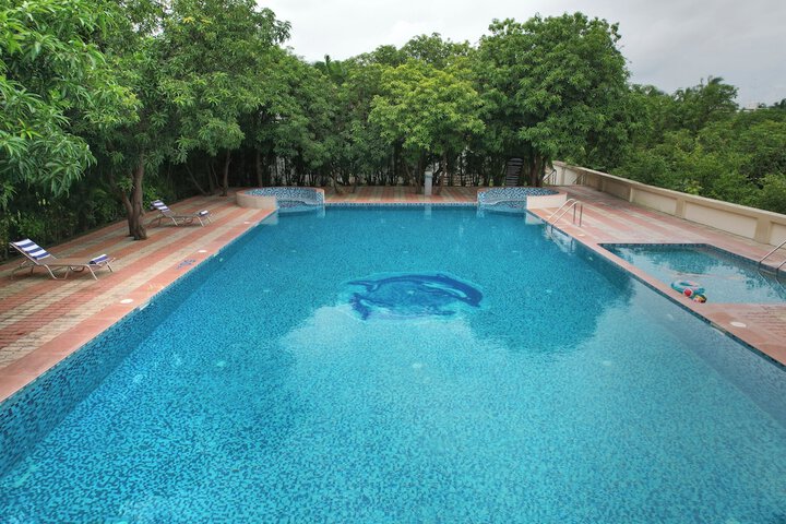 Pool 27 of 49