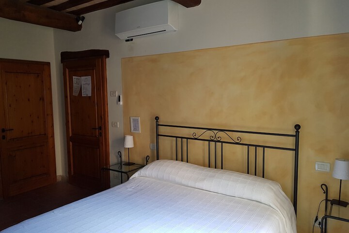 Room 13 of 72