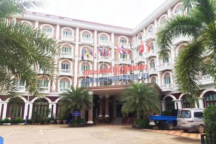 Roung Nakhone Vang Vieng Hotel