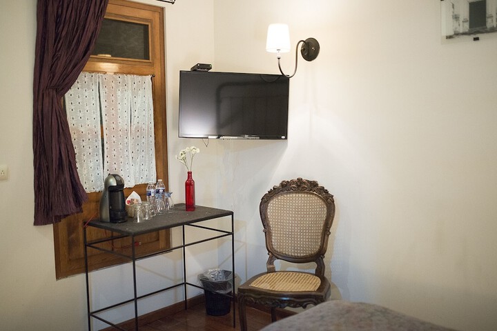 Room 21 of 36