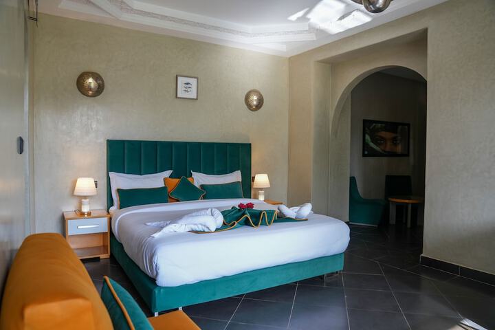 Room 3 of 35
