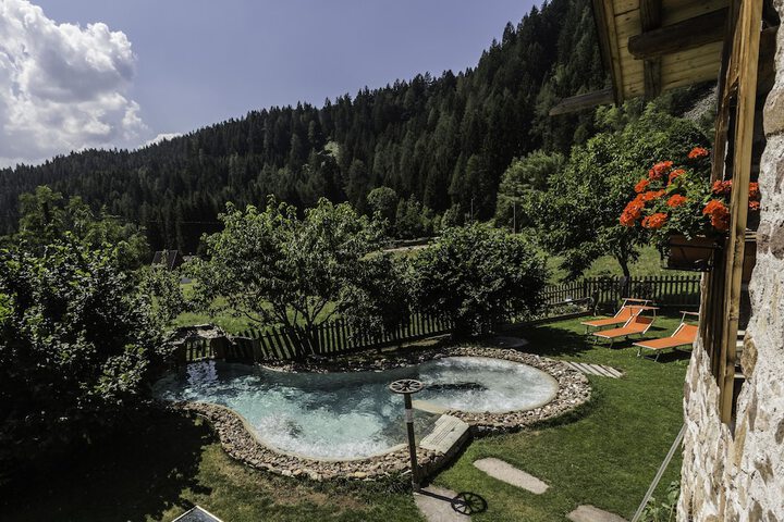 Pool Hotel