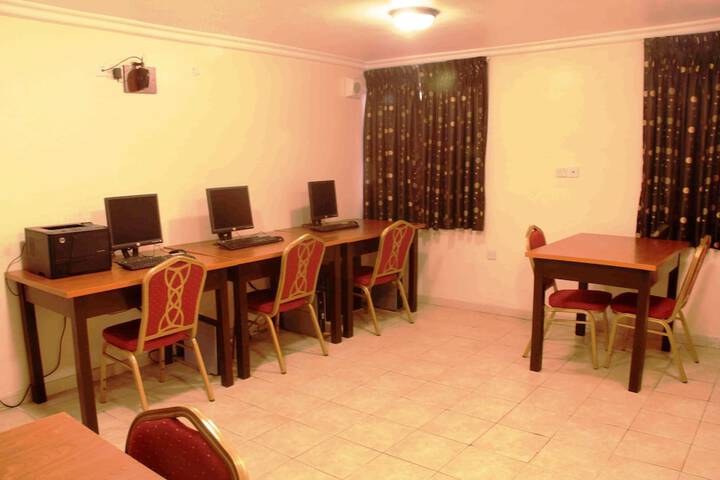 Business Center 35 of 42