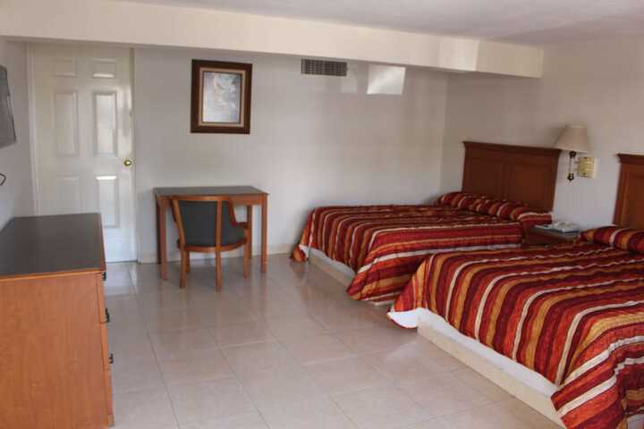 Room 10 of 46