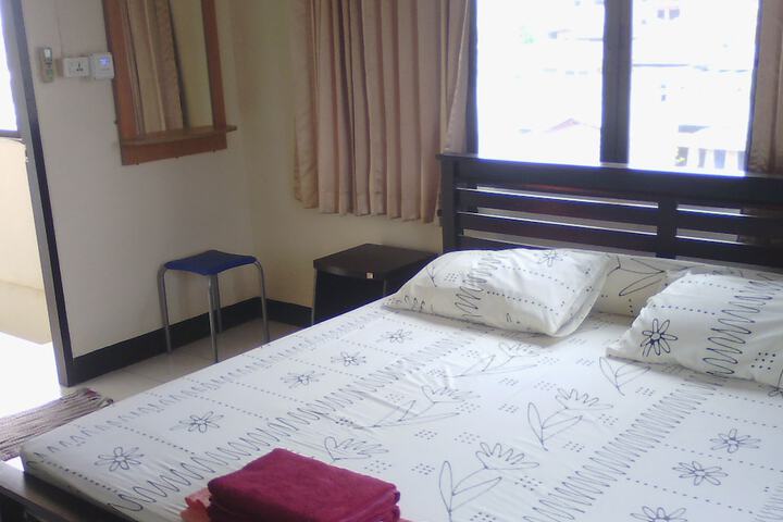 Room 7 of 40