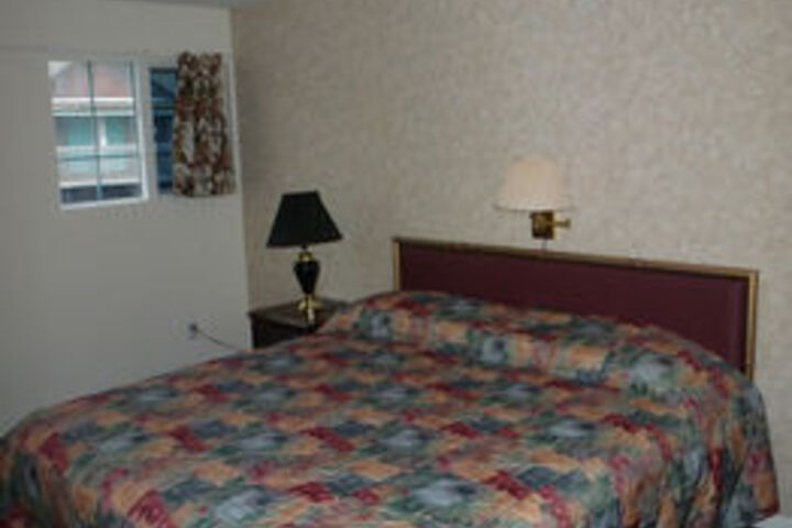 Room 2 of 18