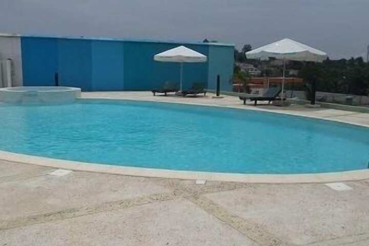 Pool 20 of 55