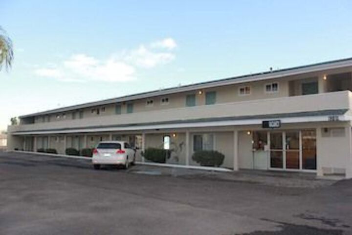 Hotel 11 of 17