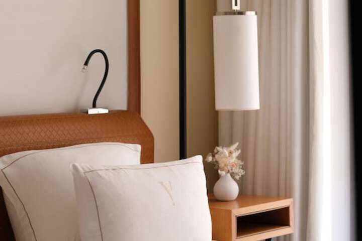 Room 42 of 136