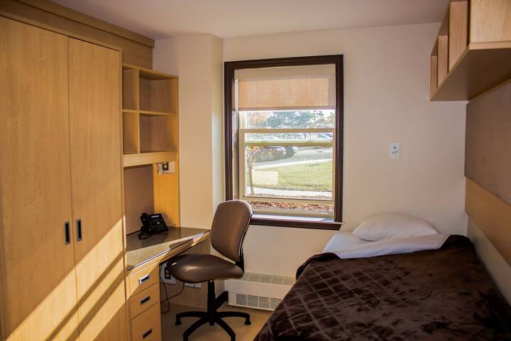 Room 4 of 51