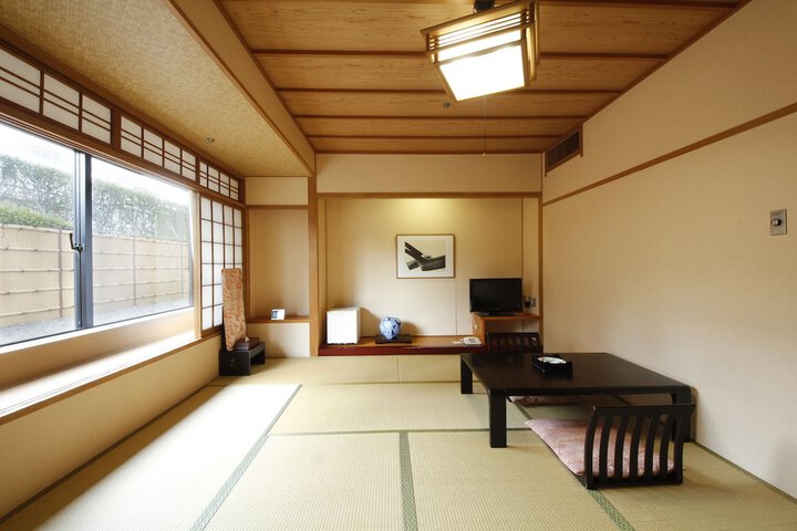 Room 18 of 41