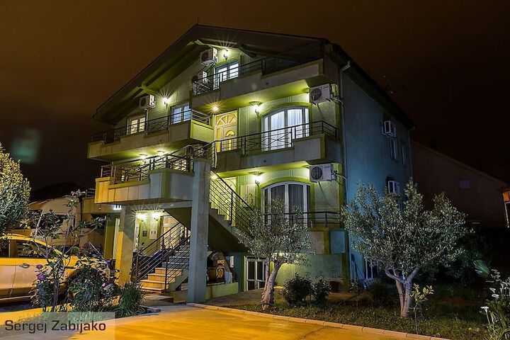 Hotel 50 of 52