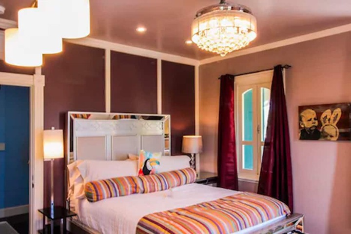 Room 21 of 87