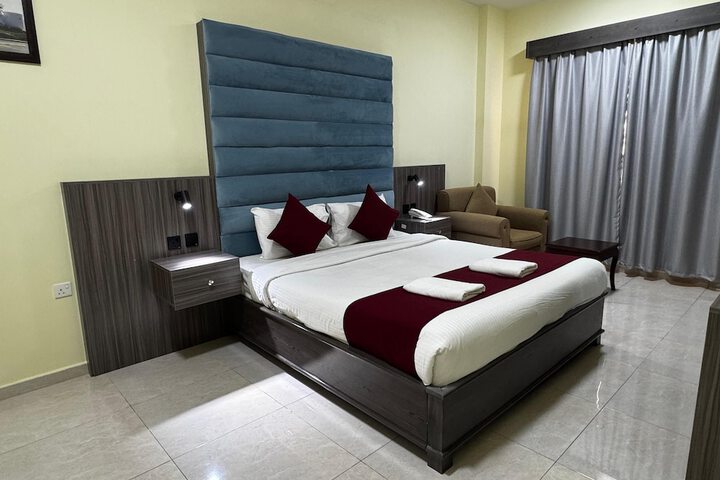 Room 8 of 29