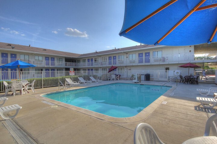 Hotel with Pool