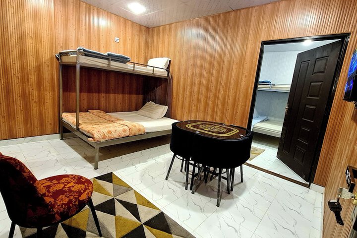 Room 19 of 41
