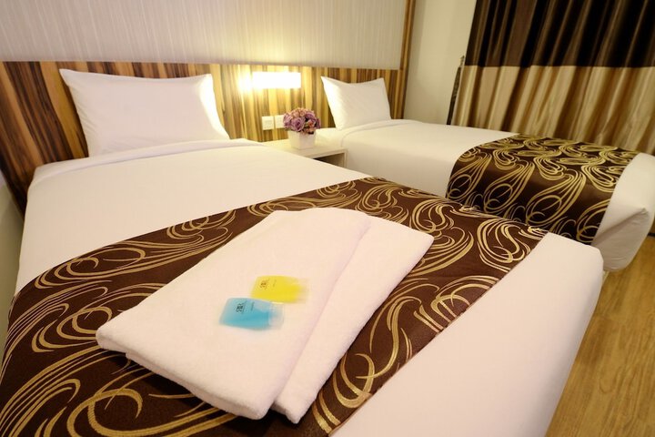 Room 5 of 30