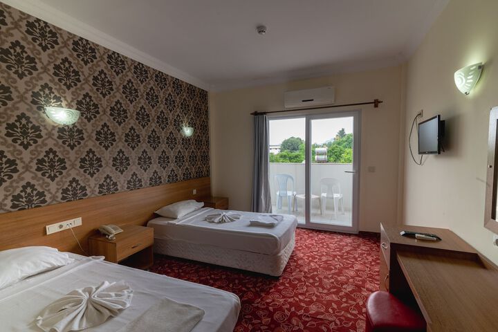 Room 4 of 51
