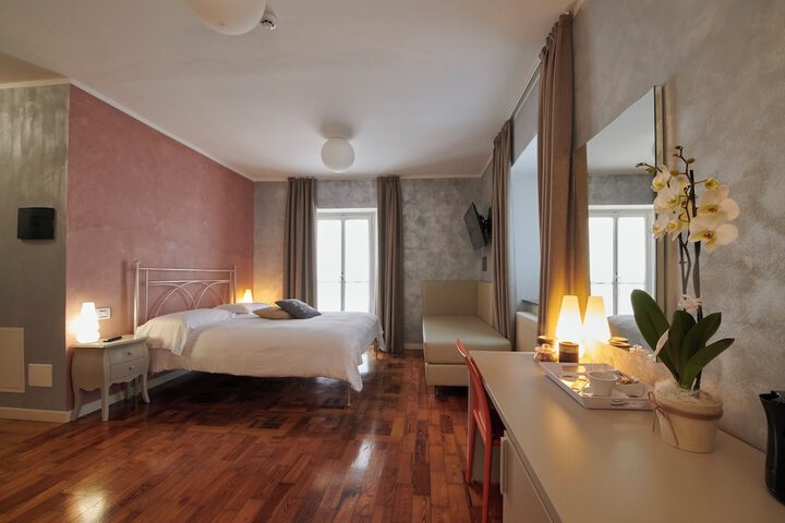 Room 16 of 49