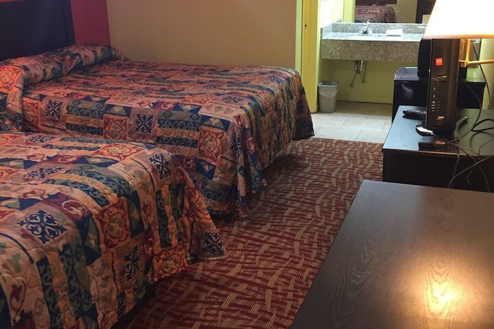 Room 12 of 31