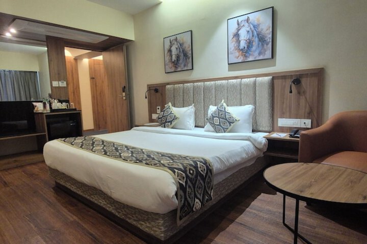 Room 30 of 87